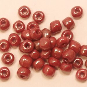 Seed beads opaque lustered vinröd 4 mm