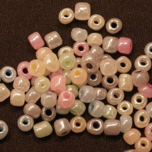 Opaque seed beads 4 mm