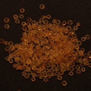 Seed beads transparent färg ljusbrun 2mm