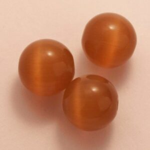 Ljusbrun rund cateye pärla 10 mm